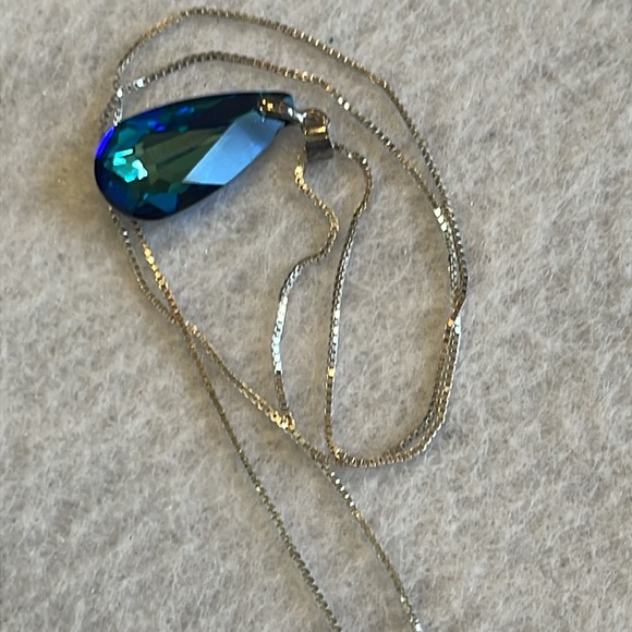 ❤️NECKLACE🎁BLUE FACETED AUSTRIAN CRYSTAL GLASS TEARDROP STERLING SILVER NECKLACE - Picture 7 of 8
